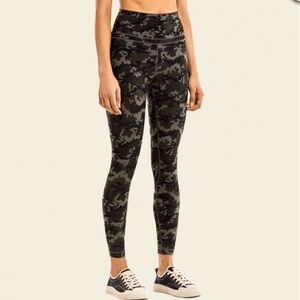CRZ Small Yoga Active Core Camouflage Naked Feeling Leggings